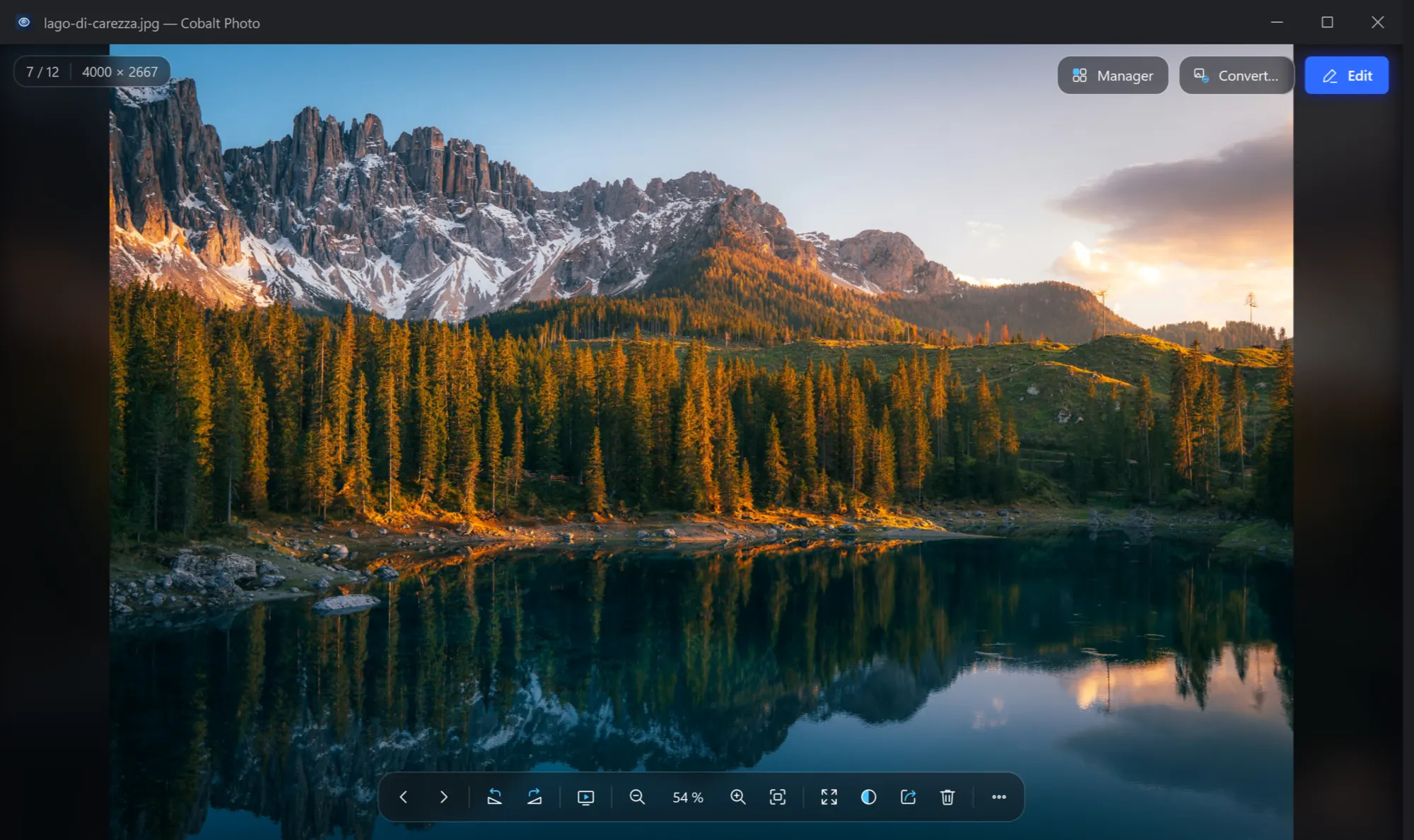 Cobalt Photo viewer: Lago di Carezza